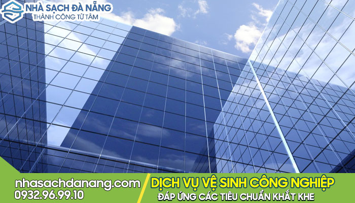 Vệ sinh phim cách nhiệt