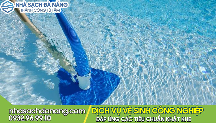Dịch vụ vệ sinh bể bơi